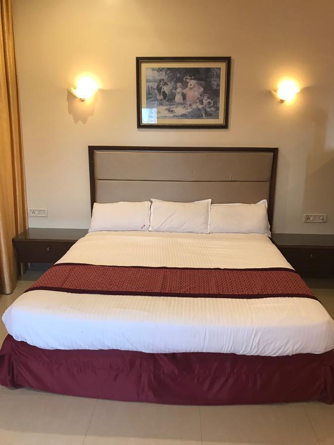 뭄바이 Kohinoor Atc B&B 외부 사진